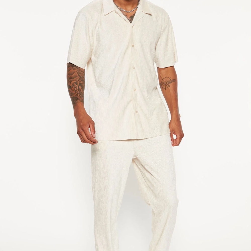 Men’s cream button up t shirt